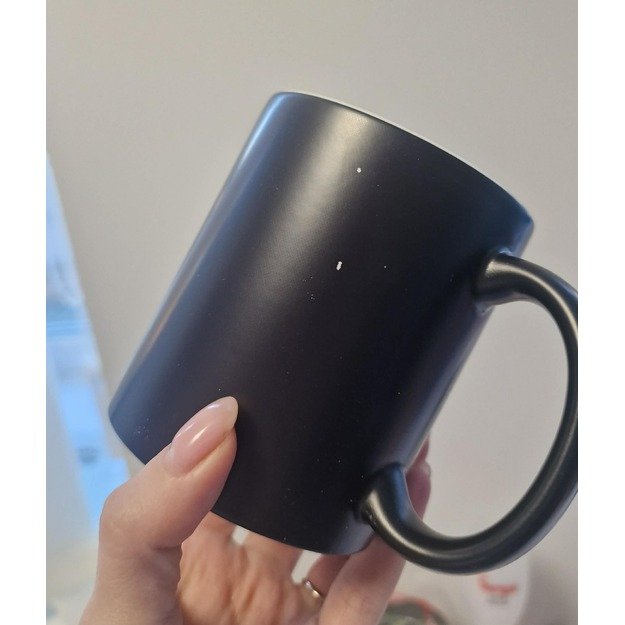 SU DEFEKTU. Magiškas puodelis EGLĖ . IŠSIUNTIMAS 1 D.D. 1