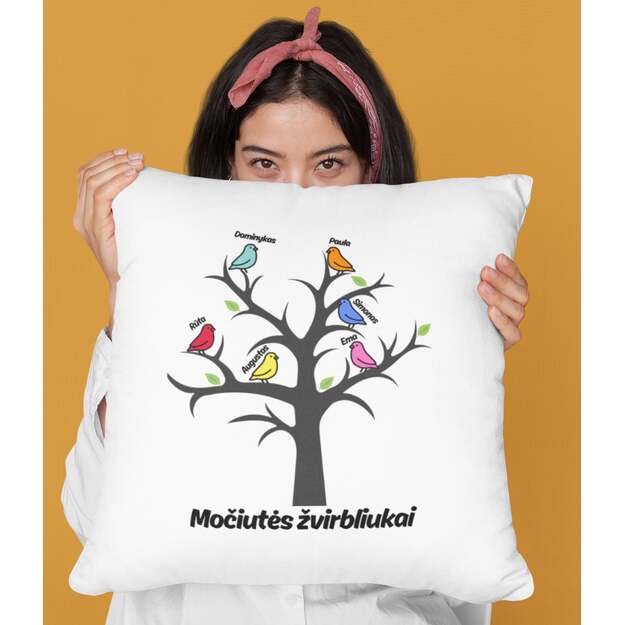 Pagalvėlė MOČIUTĖS ŽVIRBLIUKAI (SU ANŪKŲ VARDAIS)