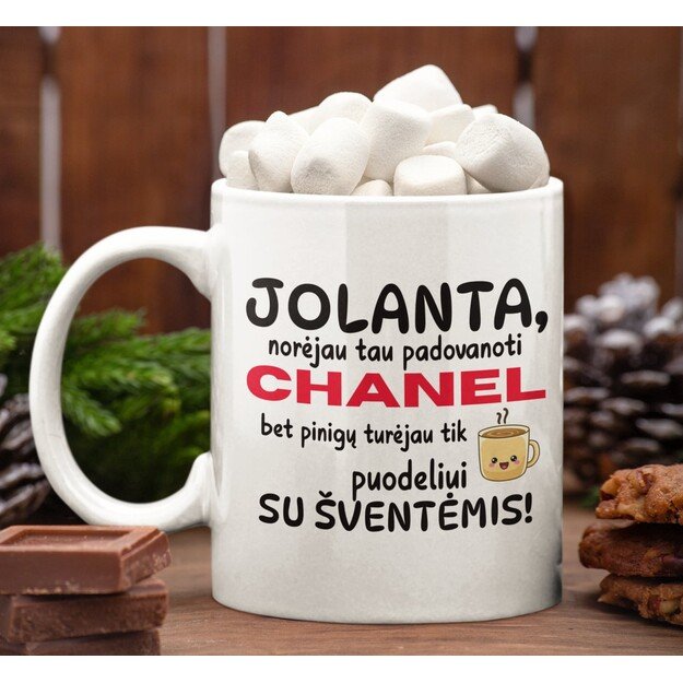 Kalėdinis puodelis NORĖJAU TAU PADOVANOTI CHANEL, BET PINIGŲ TURĖJAU TIK PUODELIUI. SU ŠVENTĖMIS (SU NORIMU VARDU IR AUTOMOBILIO PAVADINIMU)