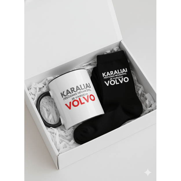 Dovanų rinkinys KARALIAI PĖSČIOMIS NEVAIKŠTO, JIE VAIRUOJA VOLVO (AUTOMOBILIO PAVADINIMĄ GALIMA PASIRINKTI)