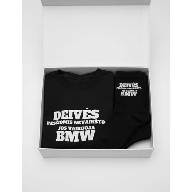 Dovanų rinkinys DEIVĖS PĖSČIOMIS NEVAIKŠTO, JOS VAIRUOJA BMW (AUTOMOBILIO PAVADINIMĄ GALIMA RINKTIS)