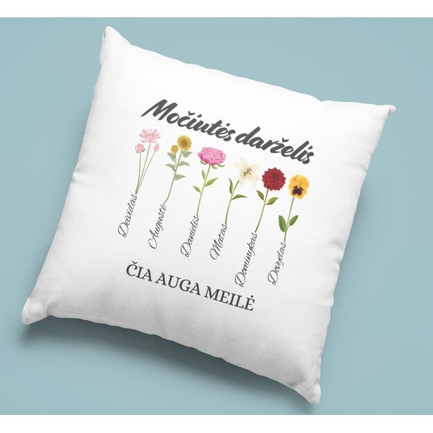 Pagalvėlė MOČIUTĖS DARŽELIS (SU ANŪKŲ VARDAIS)
